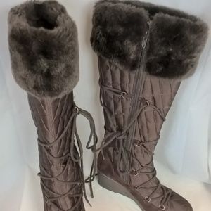 size 8 Apt 9 Faux Fur Lace Up Wedge Heeled Boot